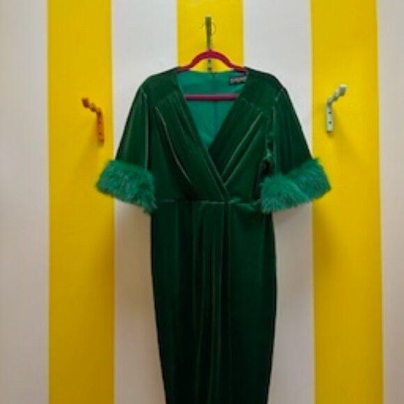 Hollywood Land Emerald Velvet Wrap Dress with Fur Sleeve Size XL - Picture 5 of 12